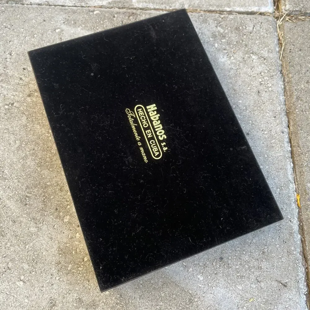 Original Collector's EMPTY Wooden Cigar Box